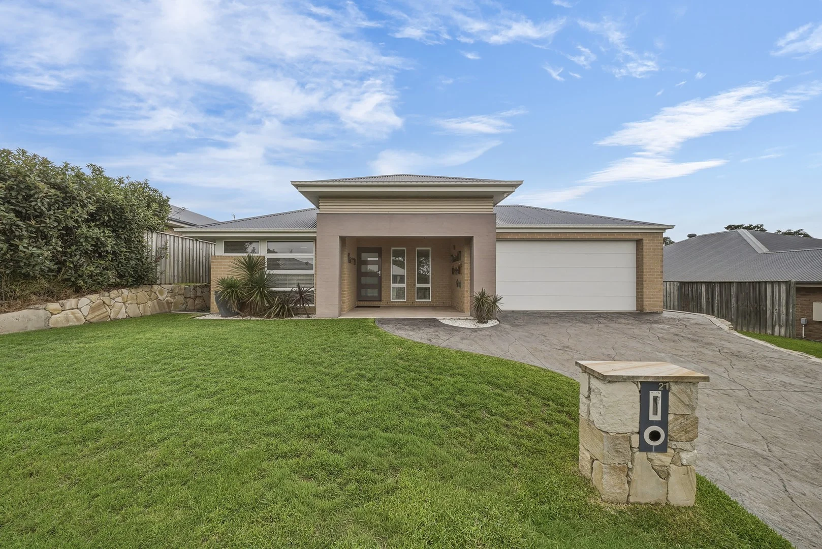21 Redgum Circuit, Aberglasslyn NSW 2320