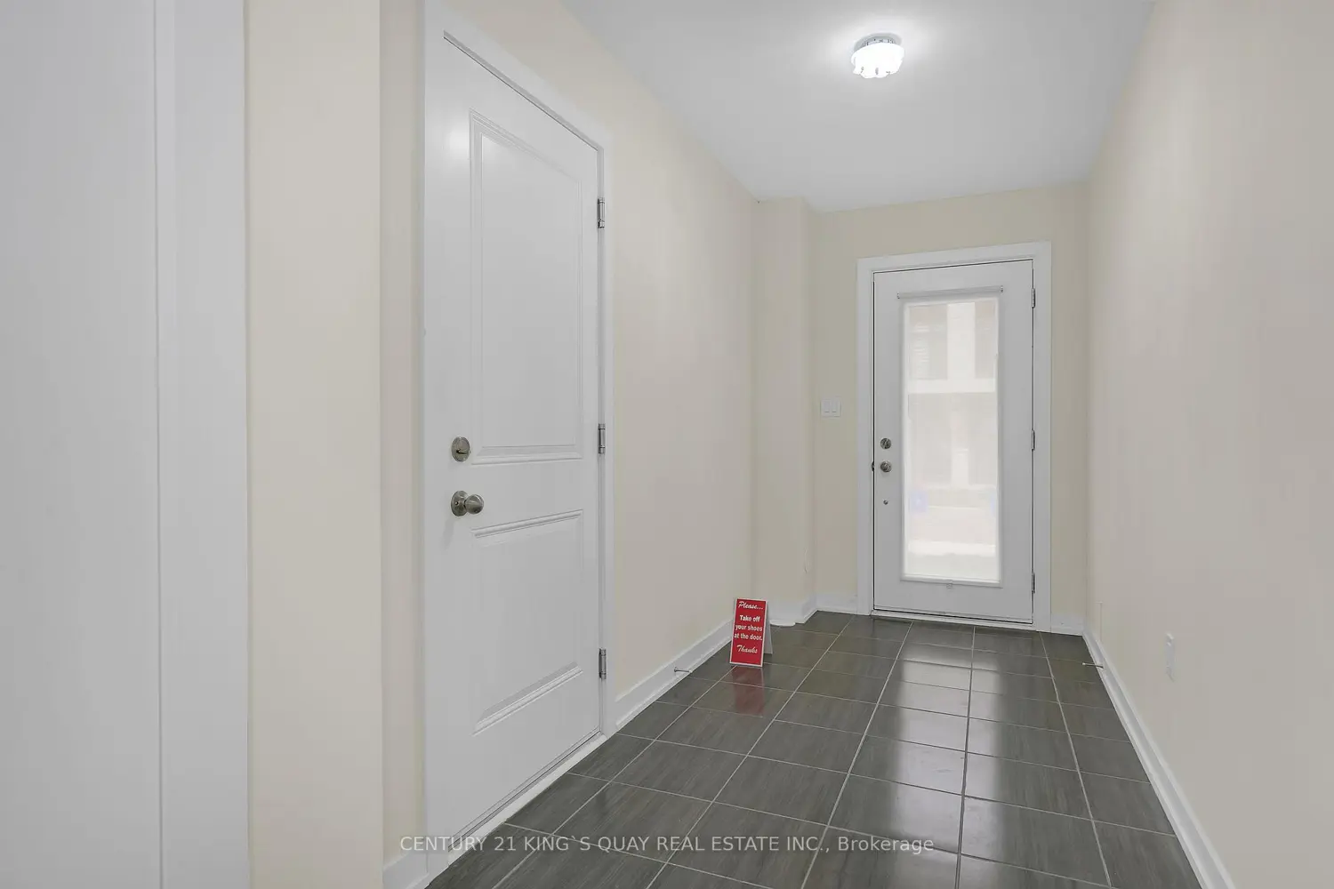 250 Finch Avenue 33 photo 4