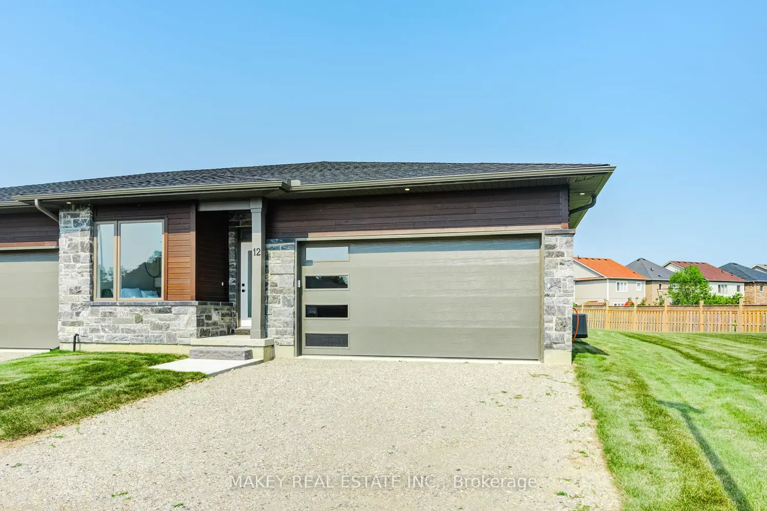 269 Pittock Park Road 19 photo 2