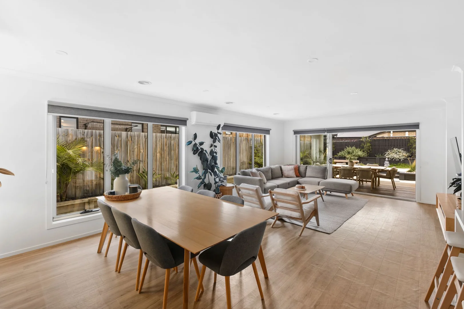 16 Shoalhaven Boulevard, Mount Duneed VIC 3217 photo 4