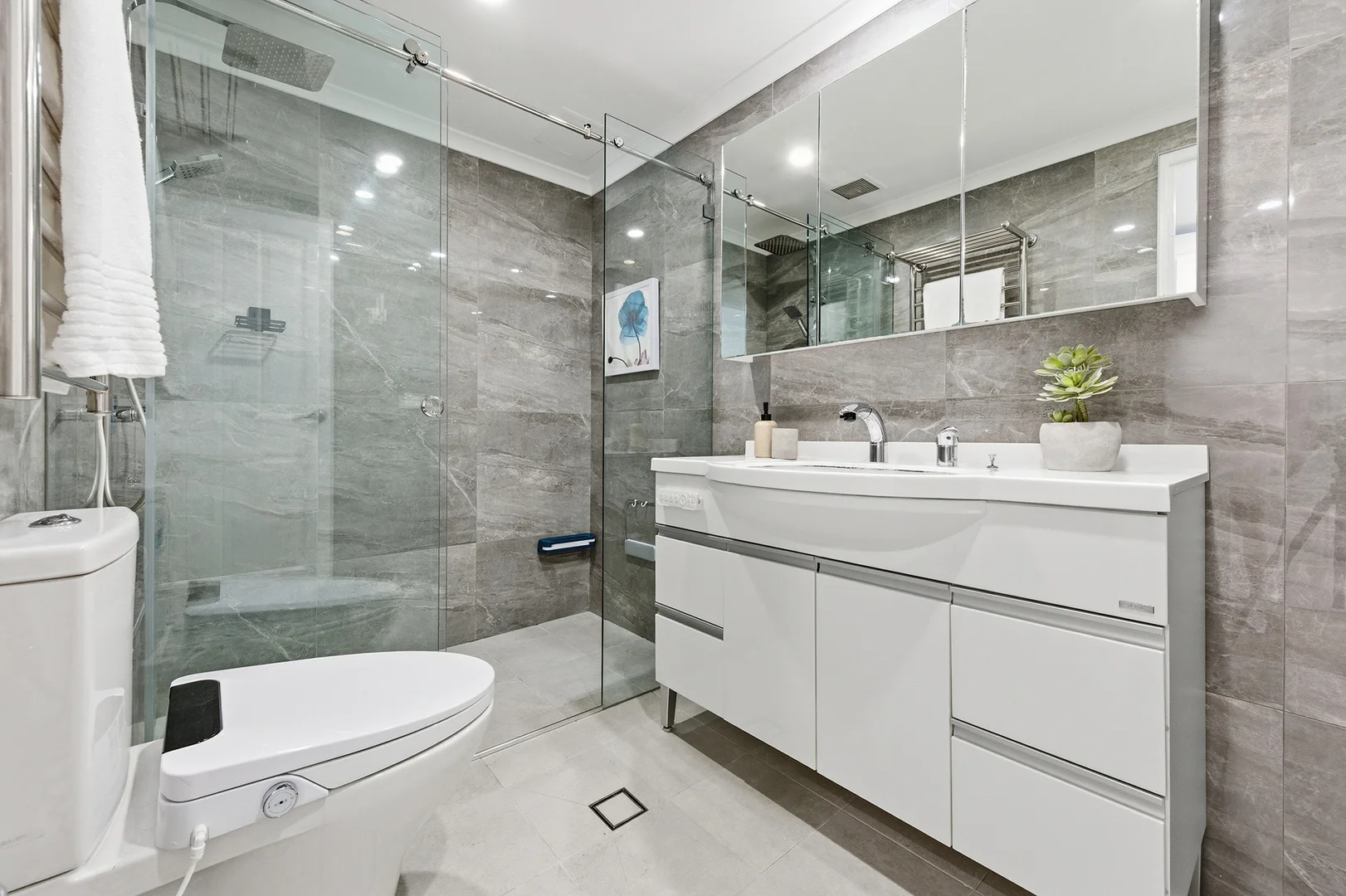 Additional image 7 of Unit 201/10 Freeman Rd, Chatswood NSW 2067