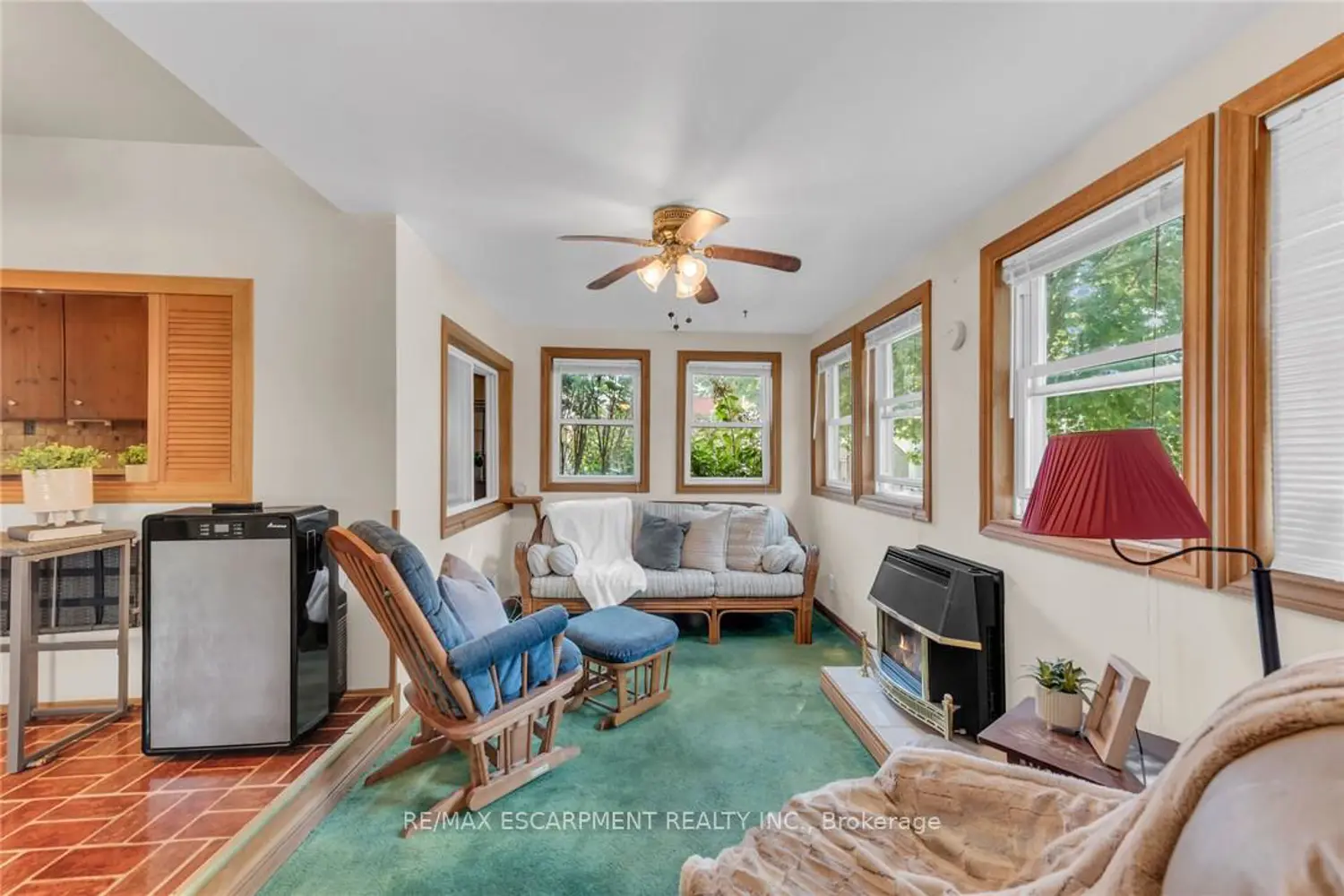 Additional image 3 of 16 Broad Avenue