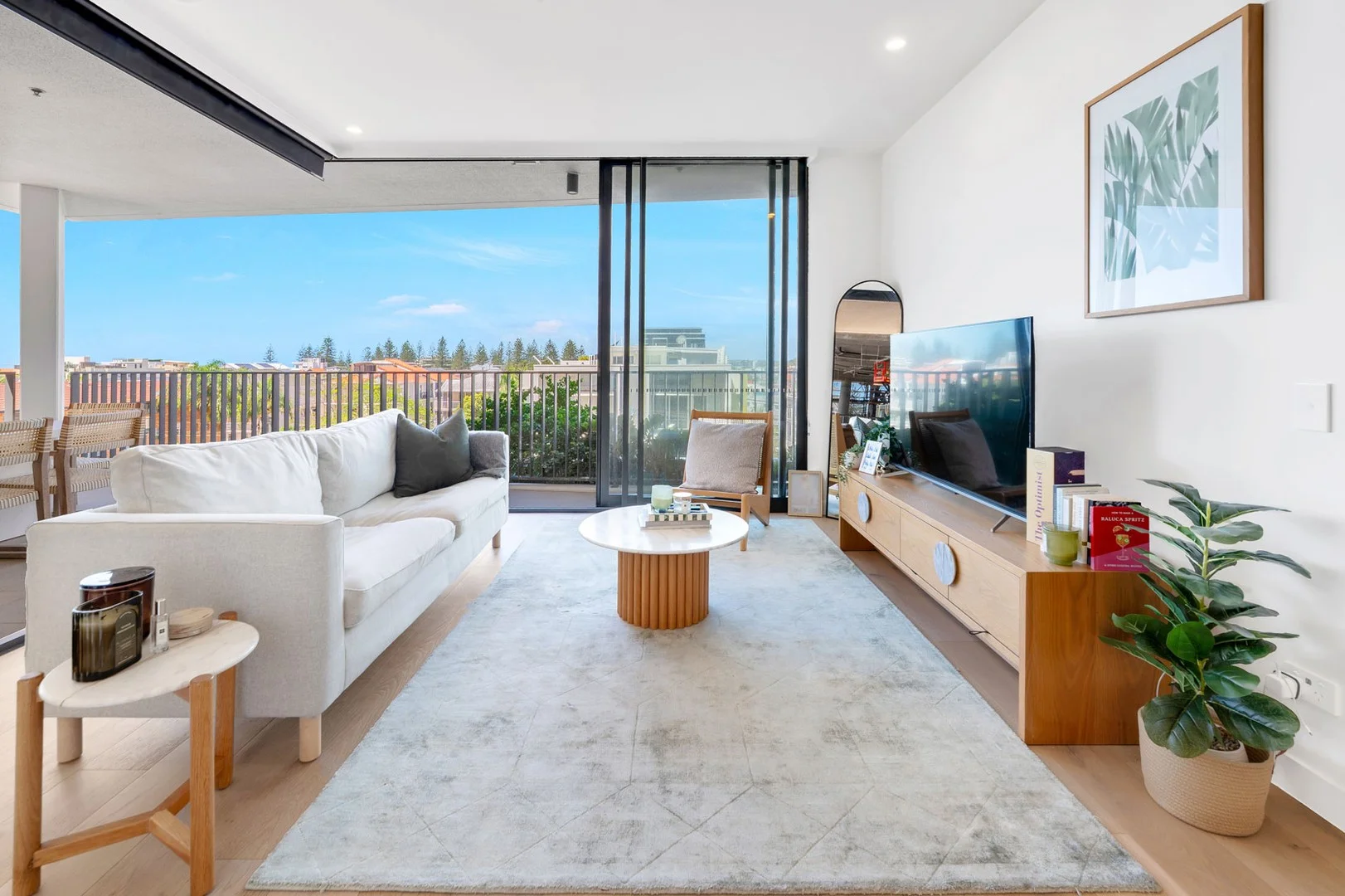Additional image 4 of 304/43 Peerless Avenue, Mermaid Beach QLD 4218