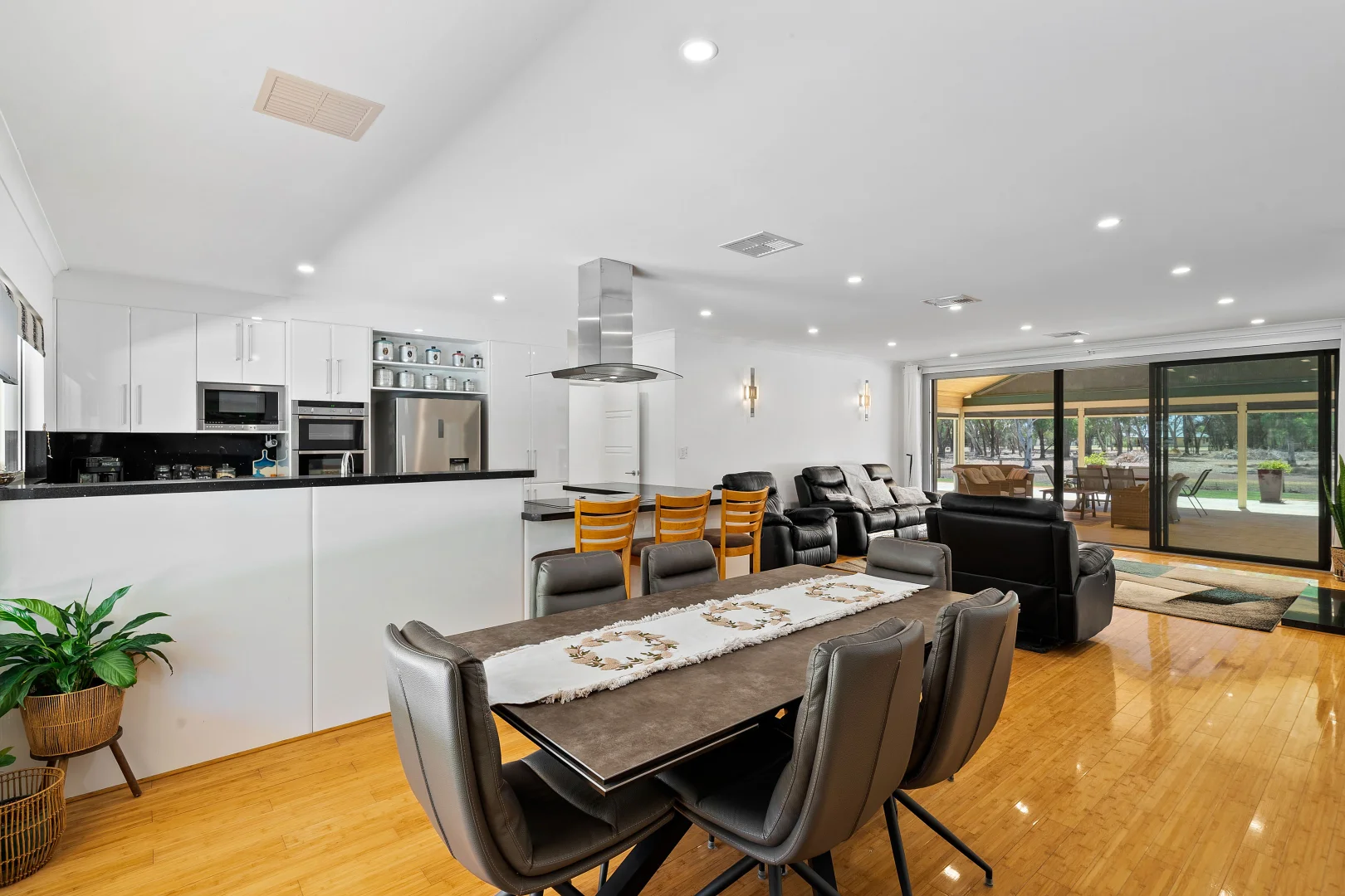 Additional image 8 of 120 Byford Meadows Drive, Oakford WA 6121