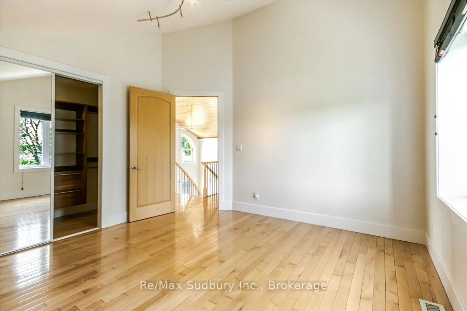 Additional image 8 of 1064 Dew Drop Road