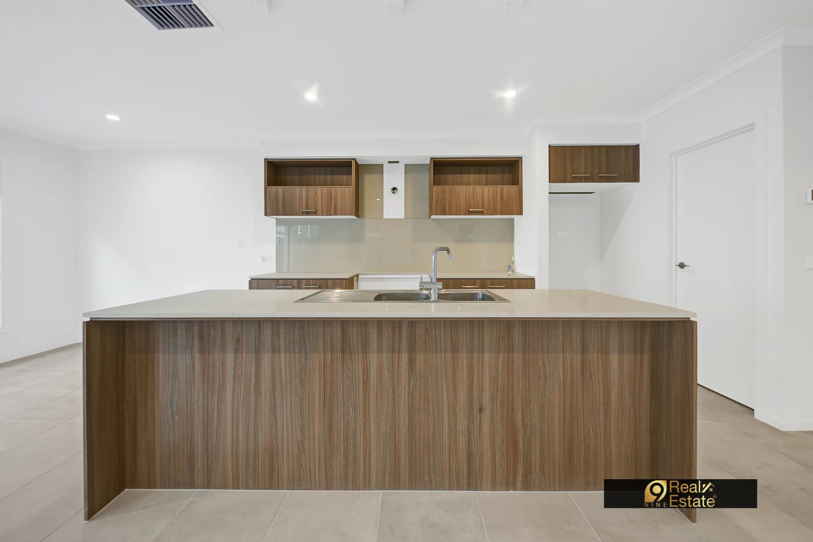 22 Mantis Cct, Tarneit VIC 3029 photo 5