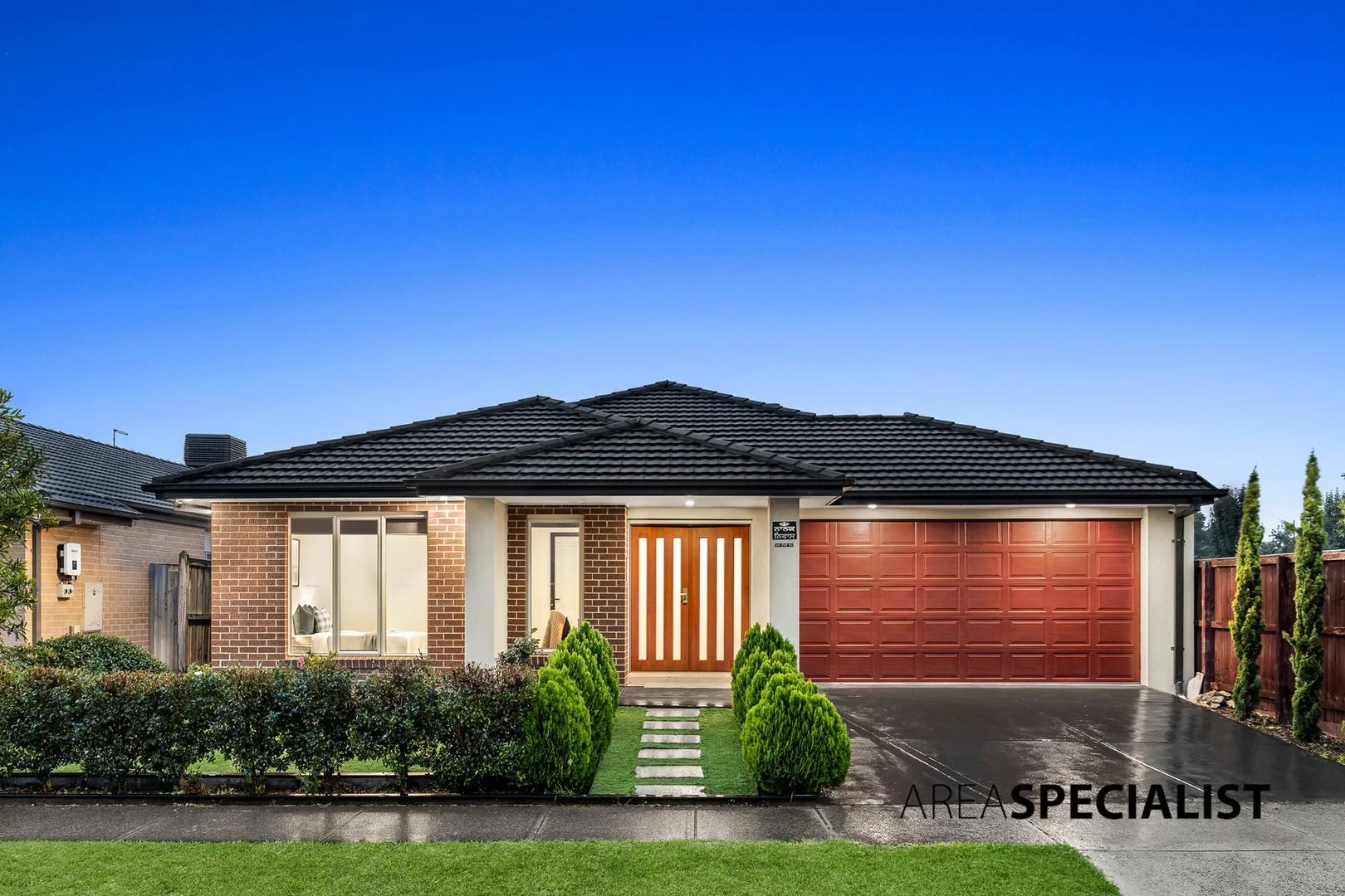 10 Bendigo Court, Cranbourne VIC 3977