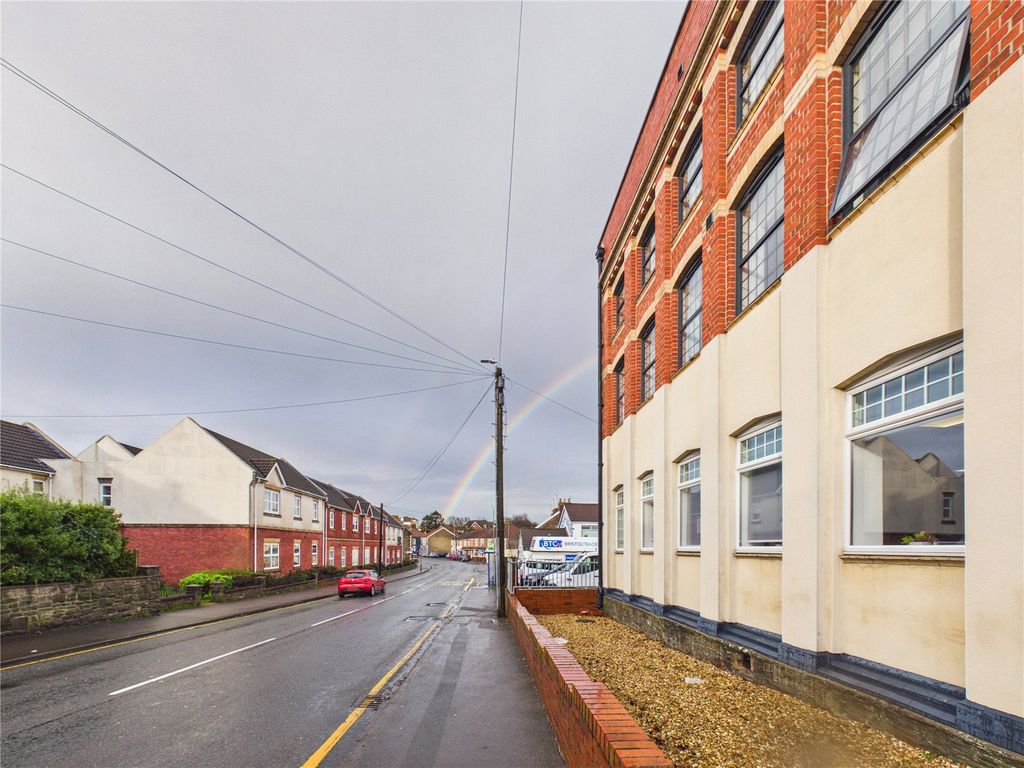 Additional image 16 of 2 bed flat for saleDownend Road, Kingswood, Bristol BS15