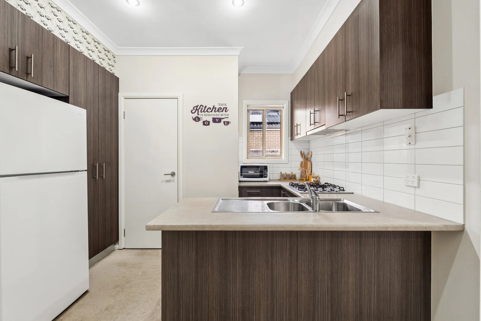 29 Basinview Drive, Tarneit VIC 3029 photo 5