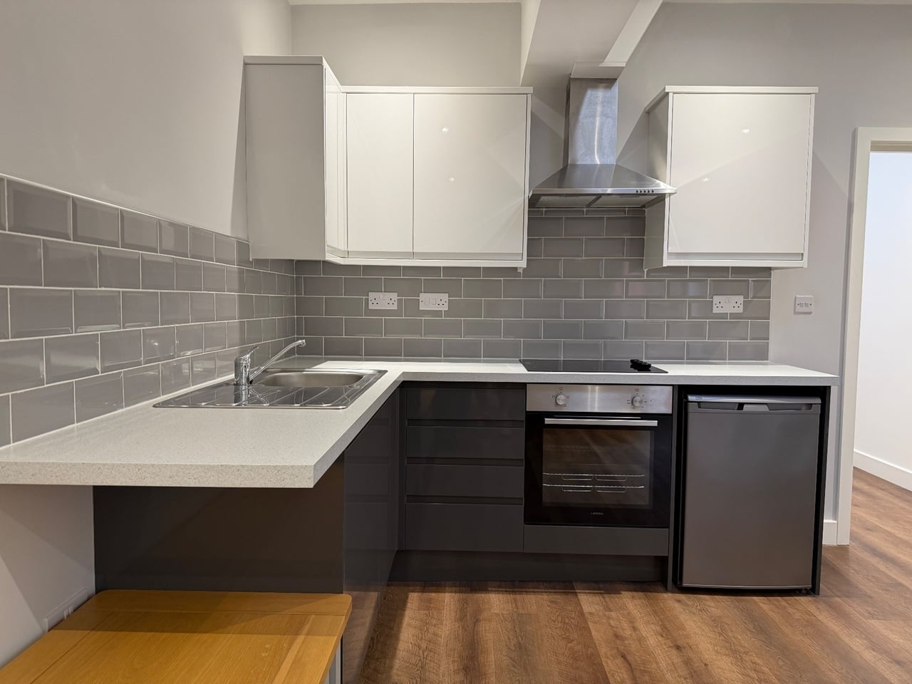 1 Bed Flat, Hanover Square, LS3, N1 7GU photo 5