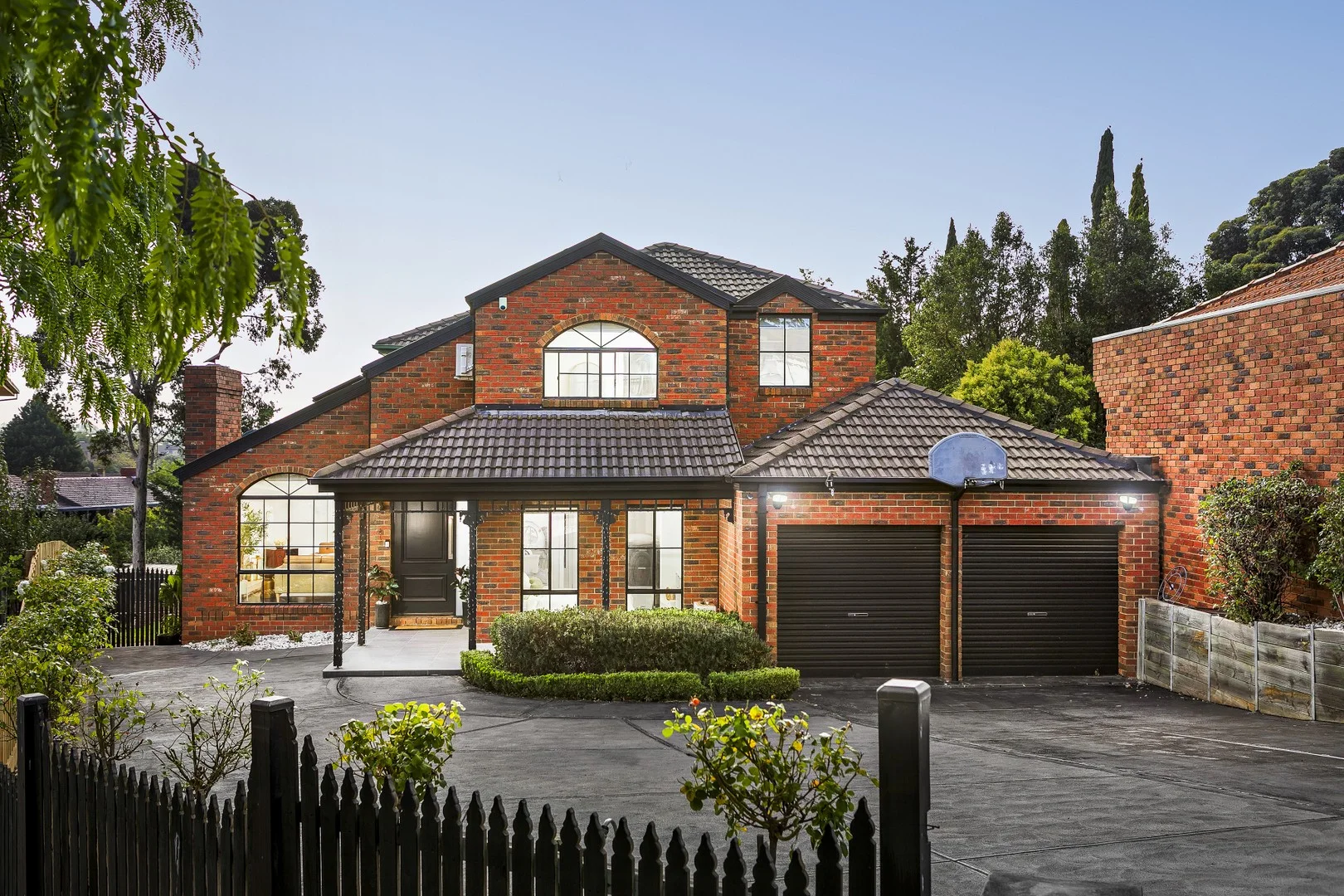 8 Cannes Court, Greenvale VIC 3059