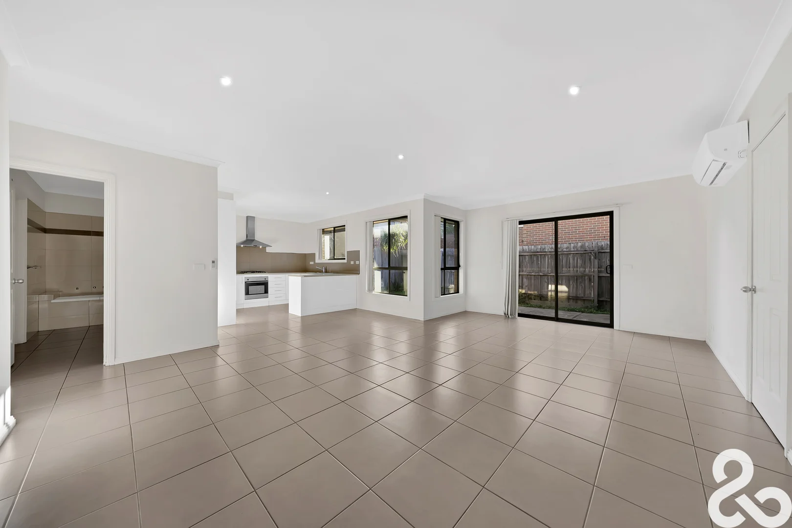 3/40 Rufus Street, Epping VIC 3076 photo 2