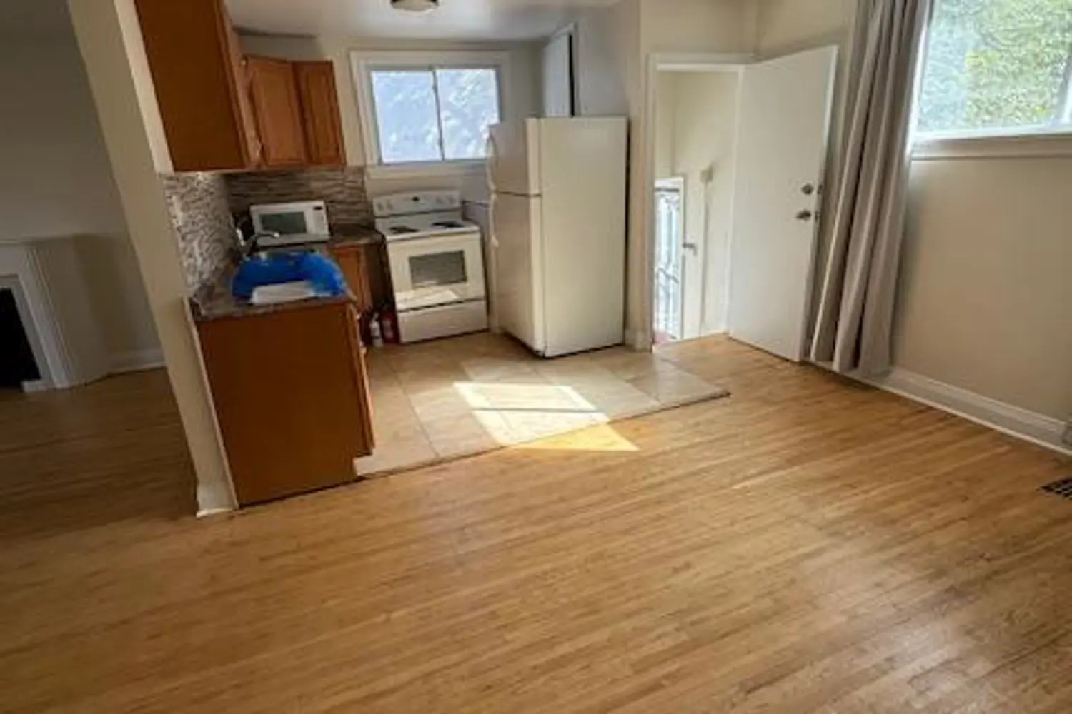 227 Sheppard Avenue photo 5