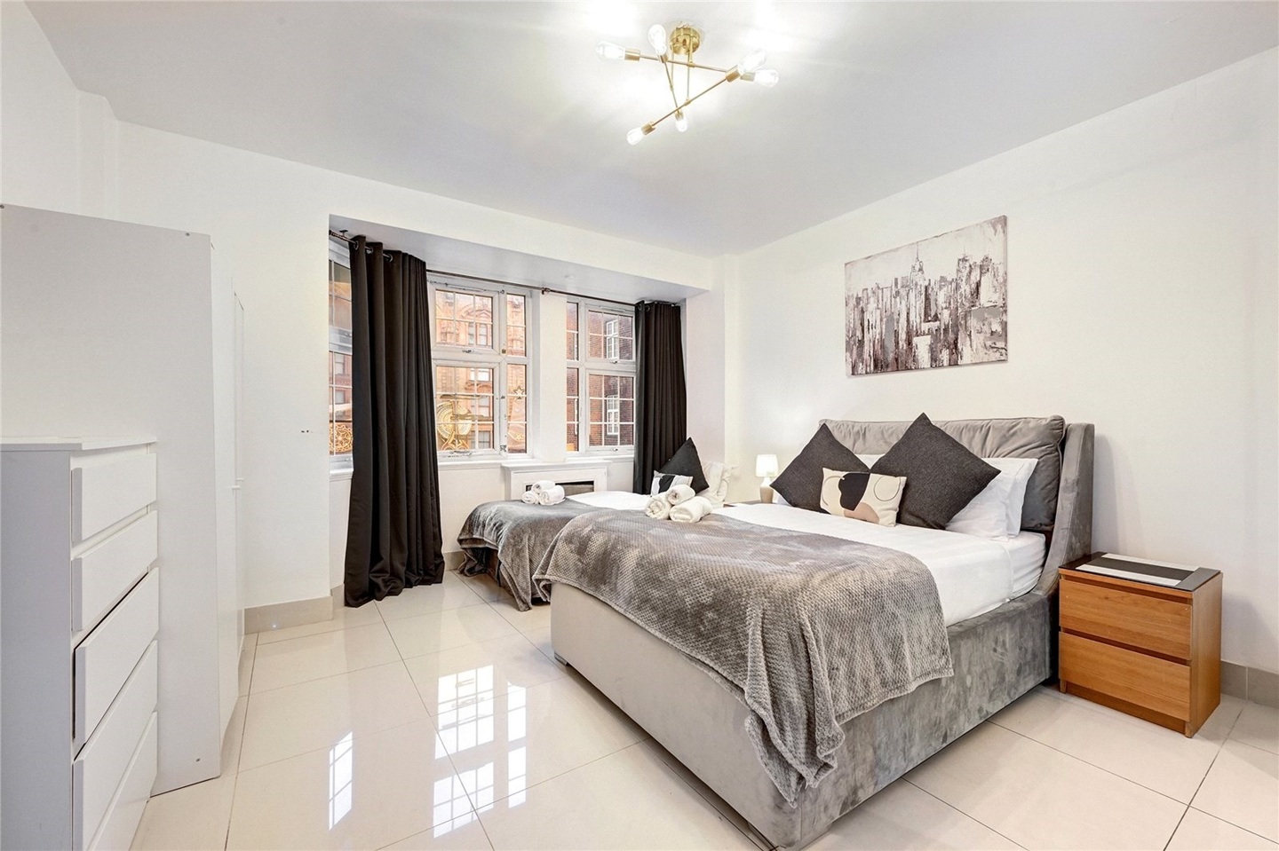 2 Bed Flat, Princes Court, SW3, N1 7GU