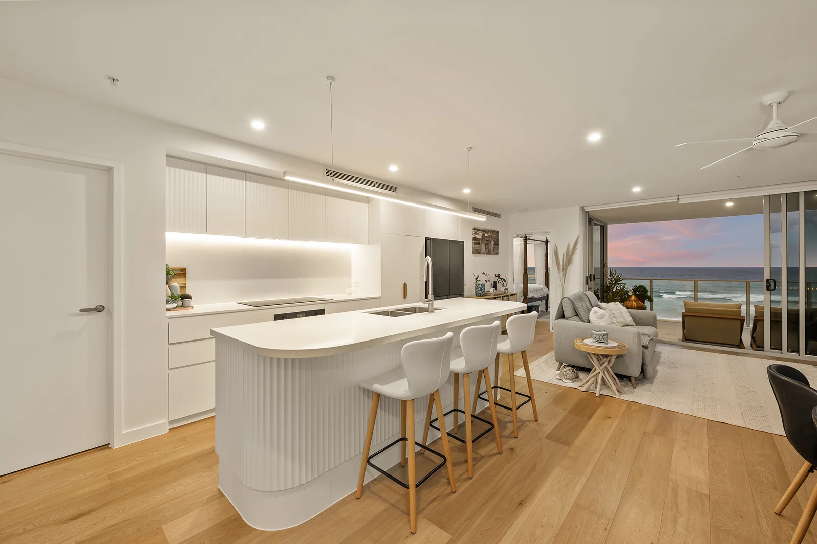 Additional image 2 of 602/4 Twenty First Avenue, Palm Beach QLD 4221
