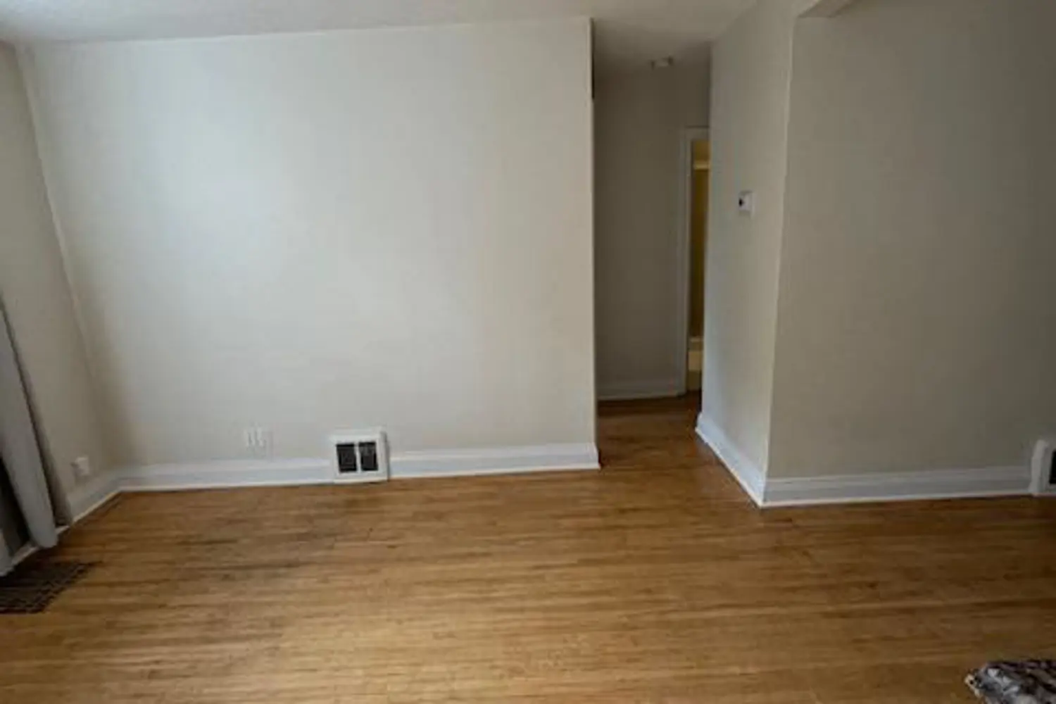 227 Sheppard Avenue photo 4