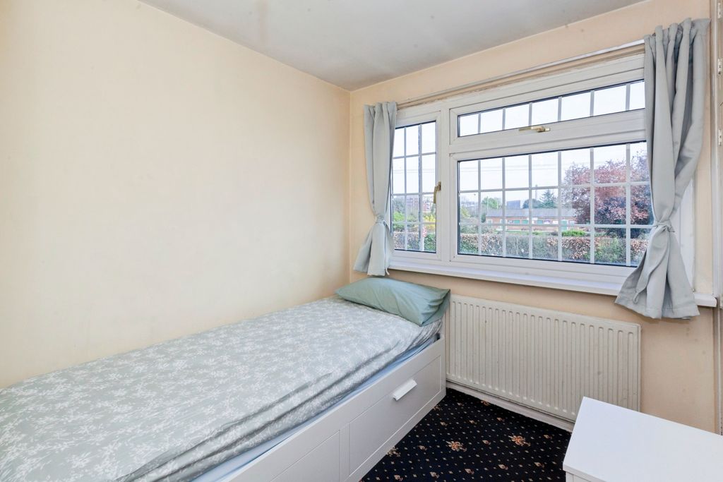 Additional image 14 of 5 bed detached house for saleStation Road, Slough SL1