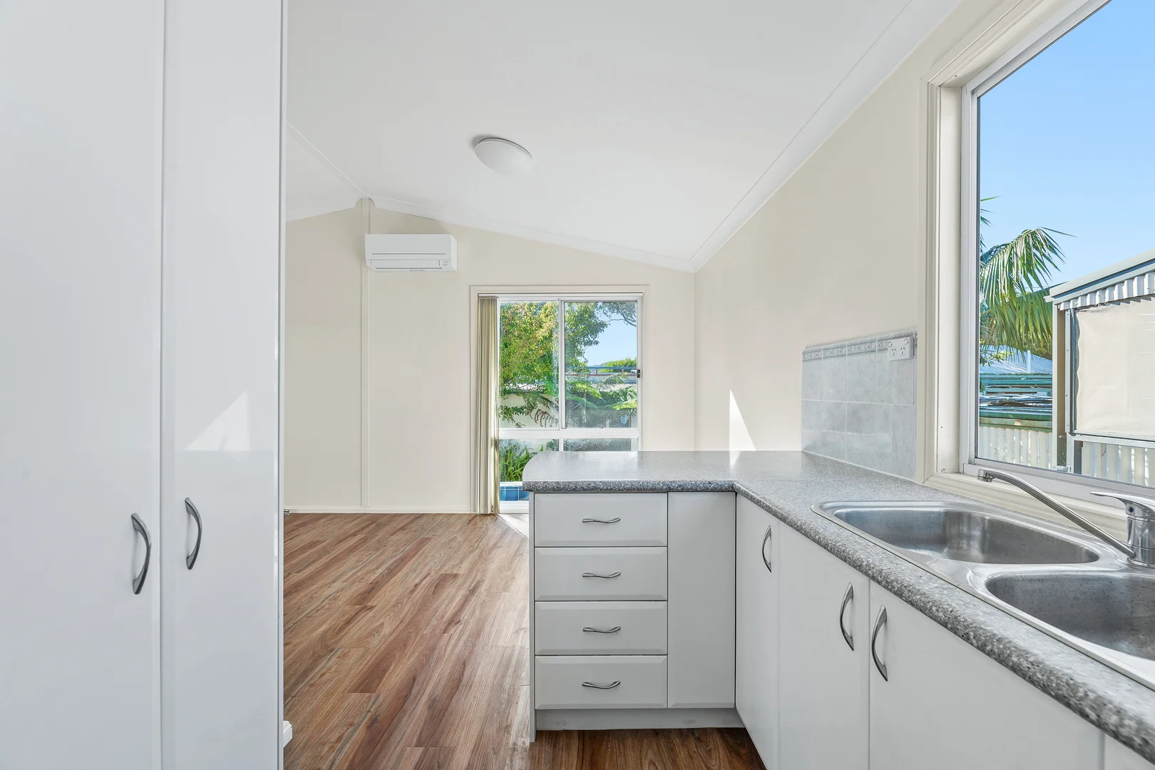 Additional image 9 of j15/48 Princes Highway, Narooma NSW 2546
