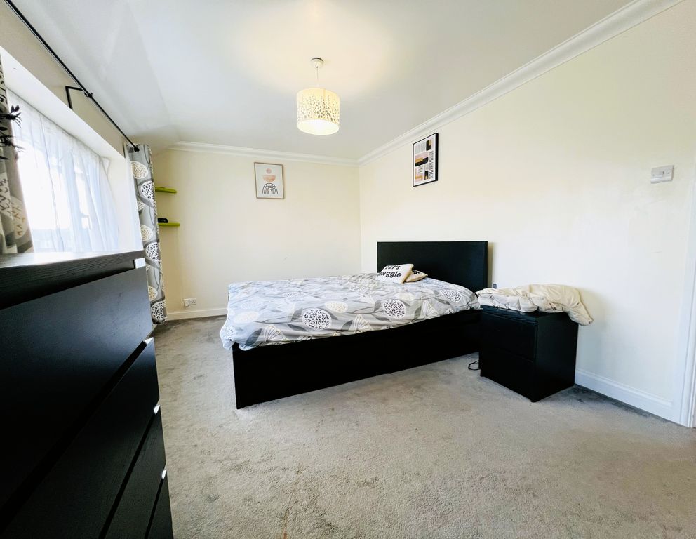 Additional image 9 of 2 bed terraced house for salePemberton Road, Slough SL2