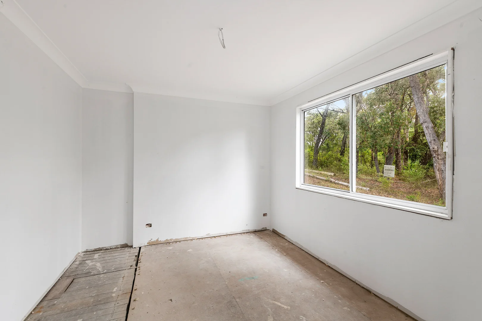 Additional image 5 of 17 London Pl, Hill Top NSW 2575