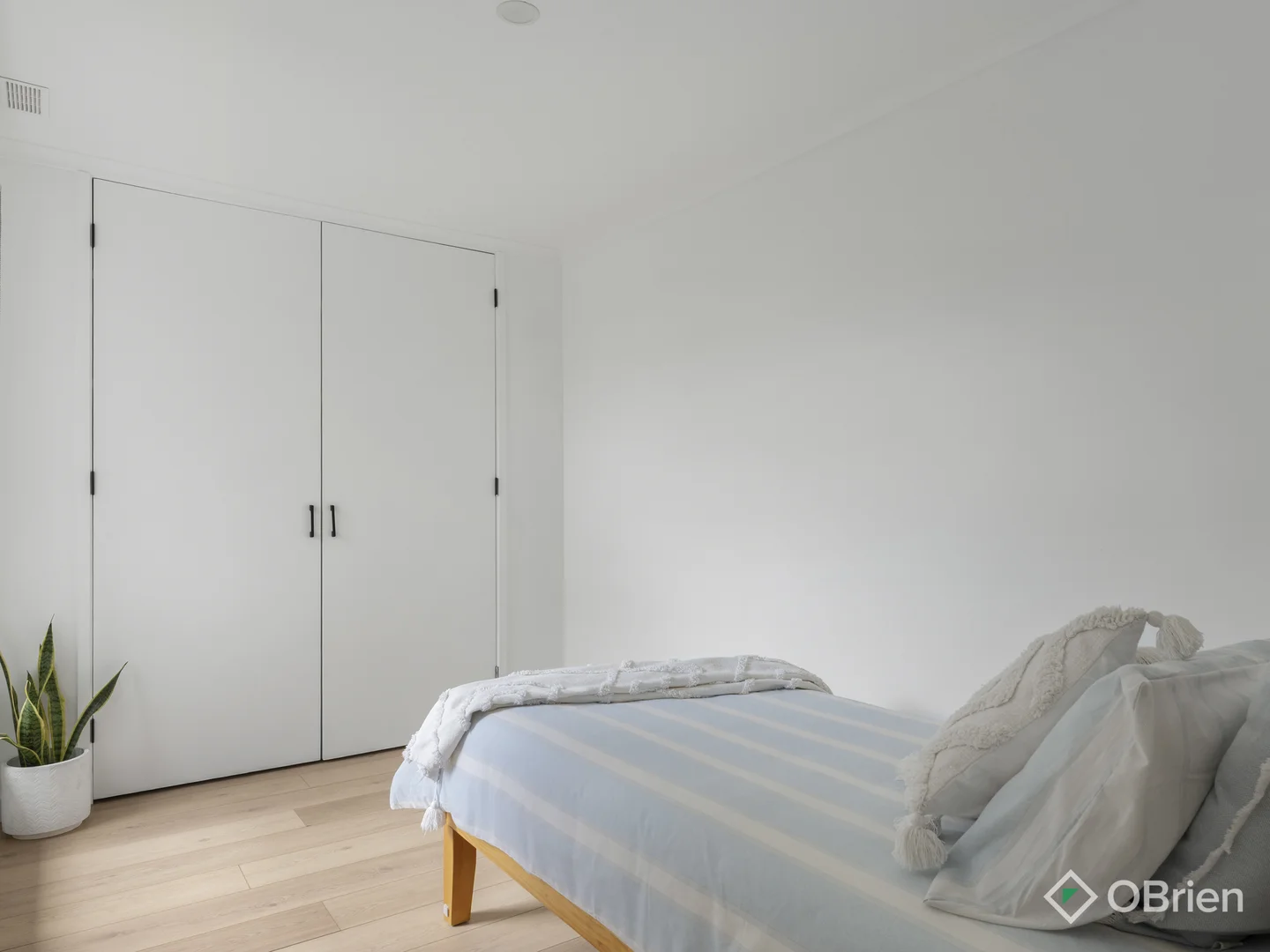 Additional image 8 of 2/13 Alexander Avenue, Mornington VIC 3931