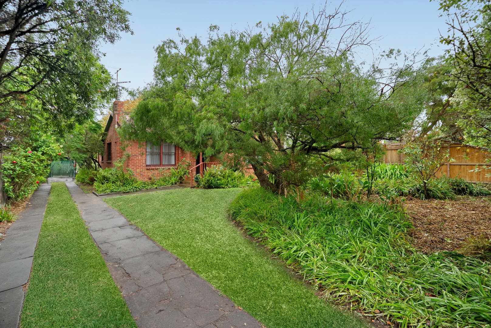 Additional image 3 of 19 Bateman Street, Hampton VIC 3188