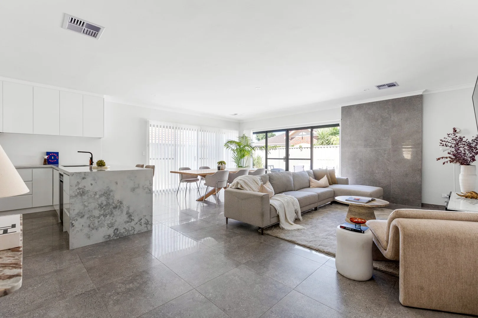 138 Roberts Road, Rivervale WA 6103