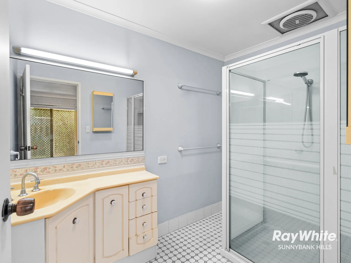 Additional image 9 of 13/10 Rowe Close, Wishart QLD 4122