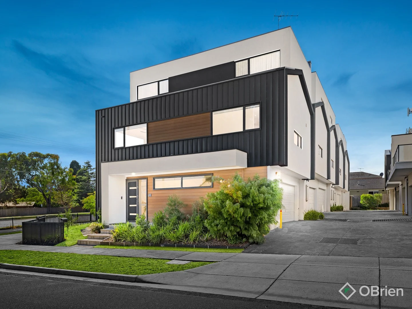 1/1 Armin Street, Scoresby VIC 3179
