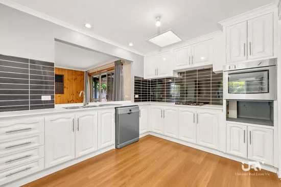 Additional image 4 of 77 Langdon Crescent, Craigieburn VIC 3064