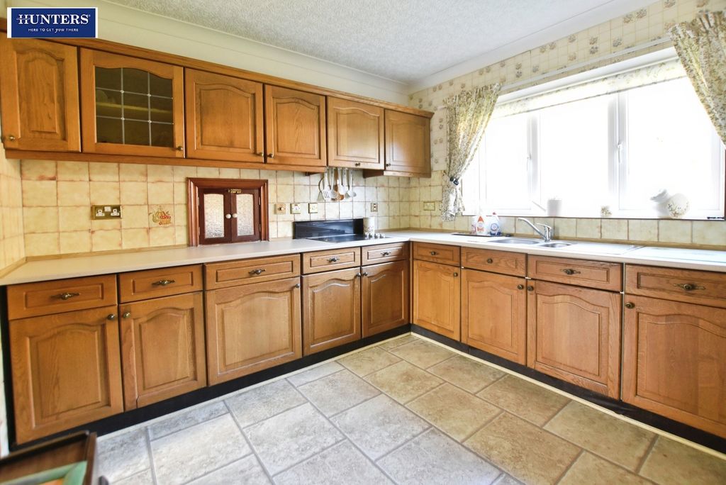 Additional image 12 of 3 bed detached house for saleBurton Road, Thealby, Scunthorpe DN15
