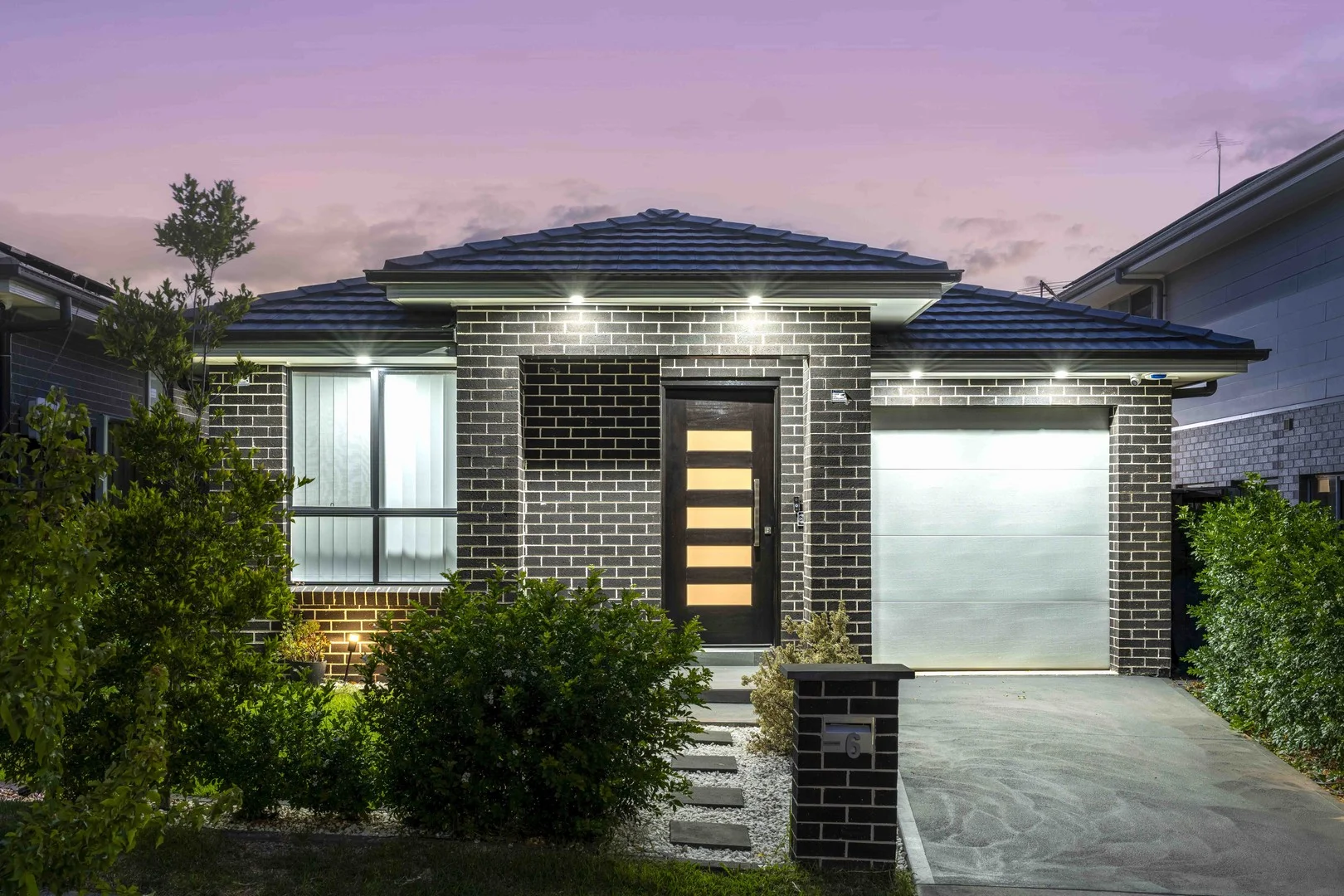 6 Sadlier Street, Bradbury NSW 2560