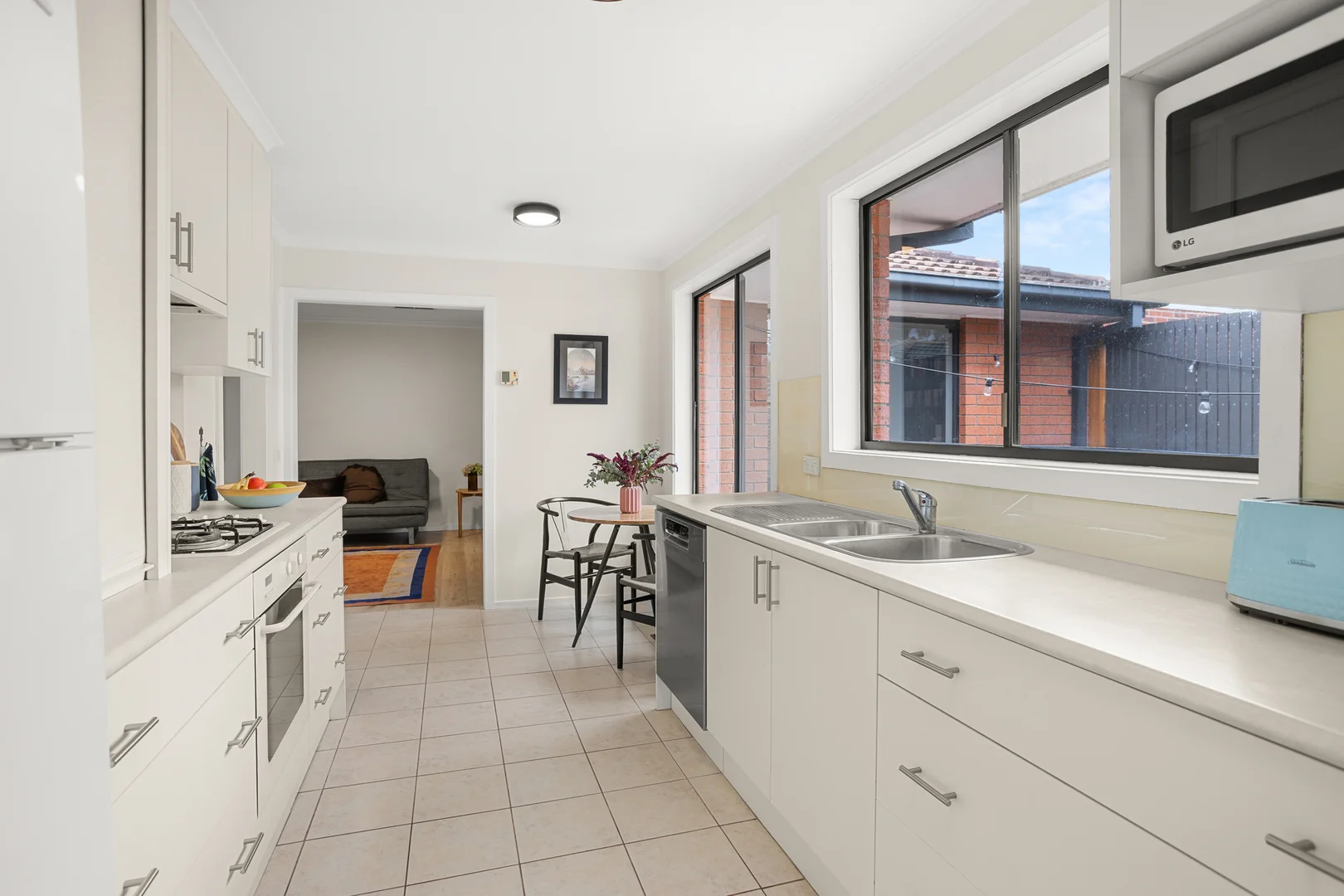 Additional image 5 of 2/23 Edwards Street, Burwood VIC 3125