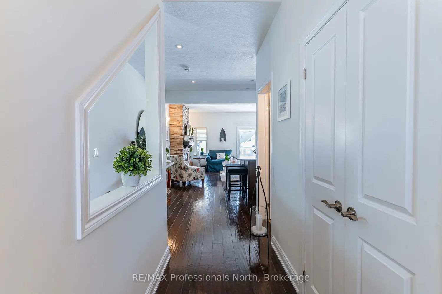 Additional image 3 of 68 Webb Circle 13