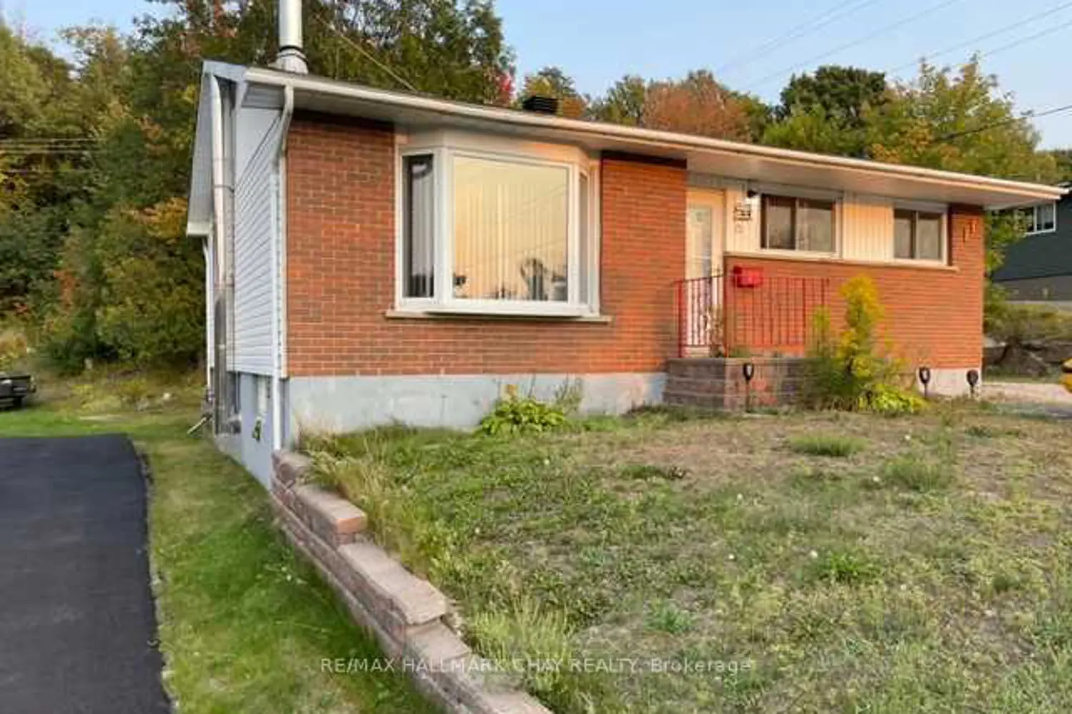 85 Mississauga Avenue