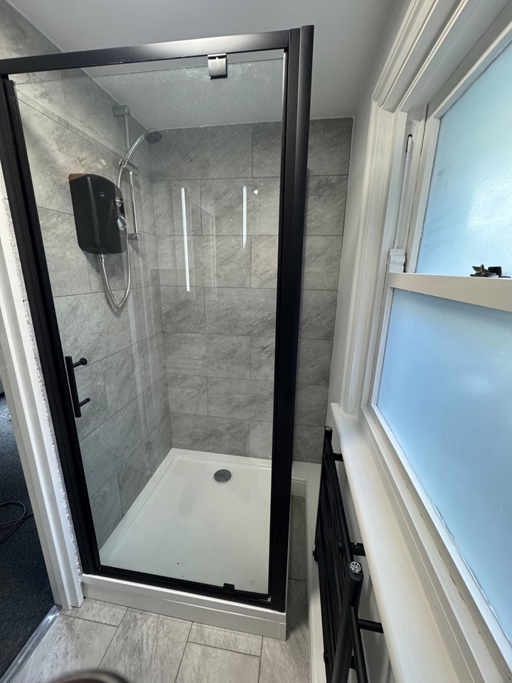Additional image 13 of 2 Bed Flat, Plantation Wharf, SW11, N1 7GU