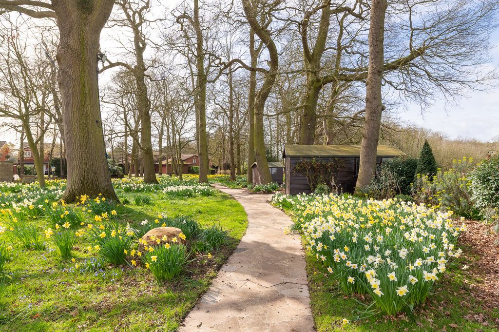 Additional image 23 of 5 bed detached house for saleWestfield Road, Oakley, Bedfordshire MK43