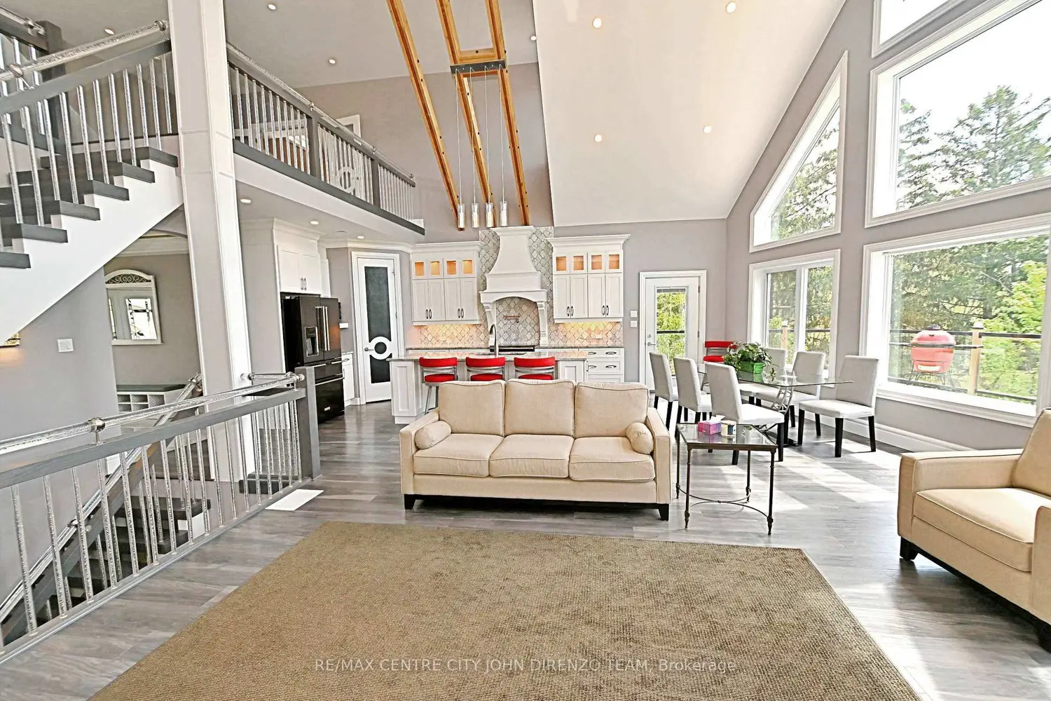 6 Woodland Road photo 5
