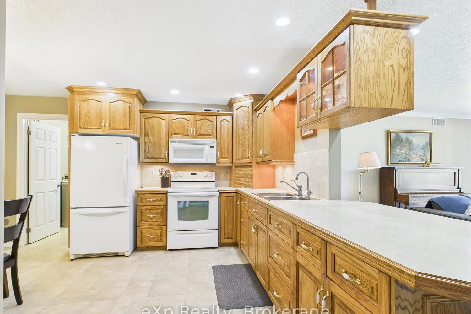 Additional image 5 of 85 William Street 202