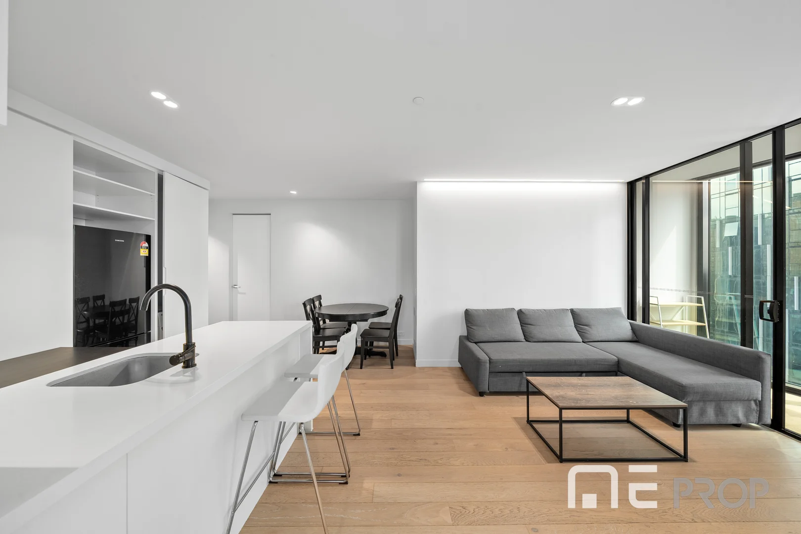 Additional image 2 of 5602/442 Elizabeth Street, Melbourne VIC 3000