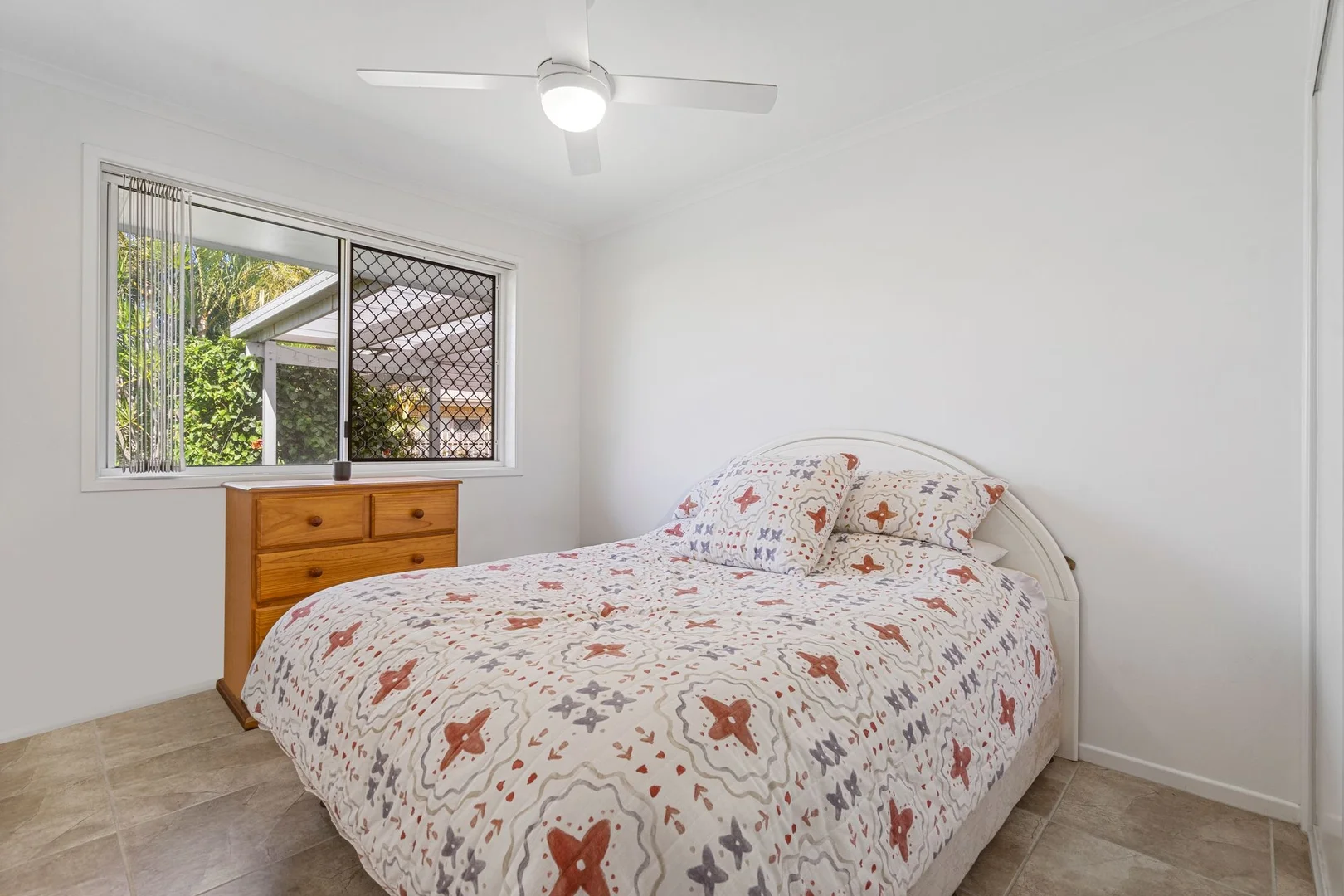 Additional image 15 of 11 Chiltern Place, Sandstone Point QLD 4511