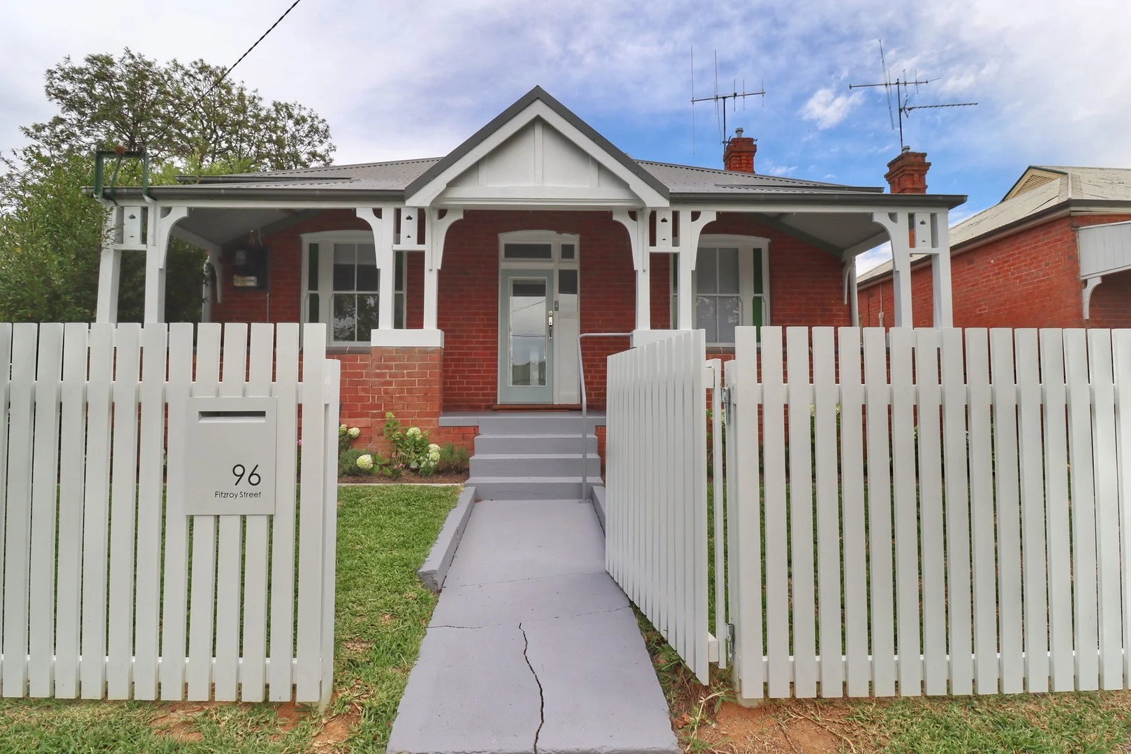 96 Fitzroy Street, Cowra NSW 2794