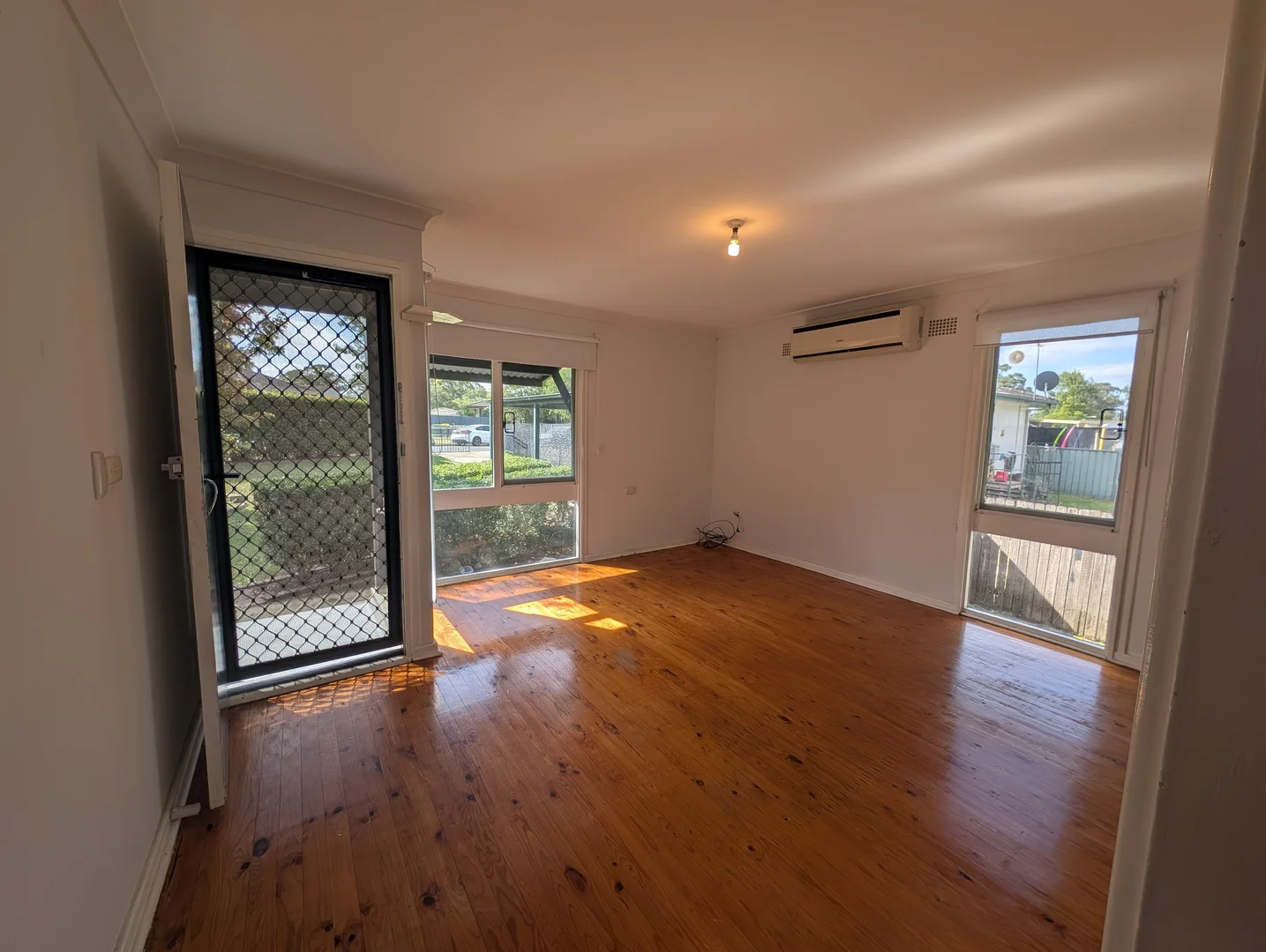 Additional image 2 of 9 Hakea Place, Macquarie Fields NSW 2564