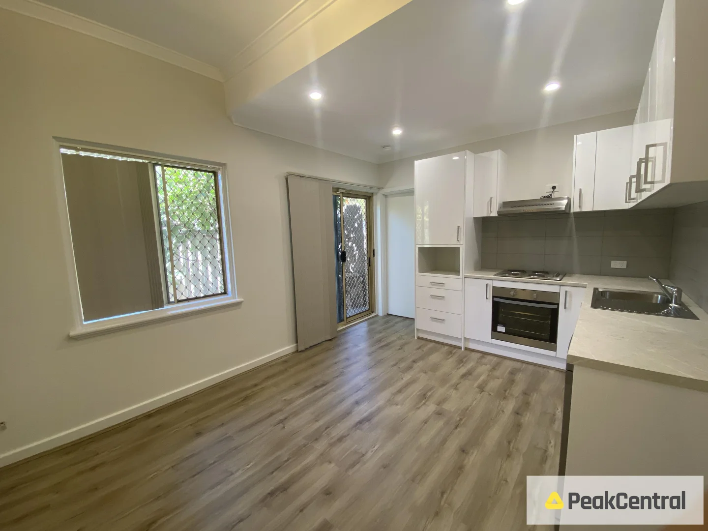Additional image 2 of B/66 Frederick Road, Hamilton Hill WA 6163