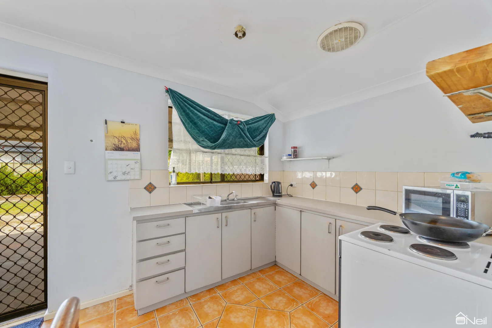 Additional image 11 of 30 Tewson Road, Camillo WA 6111