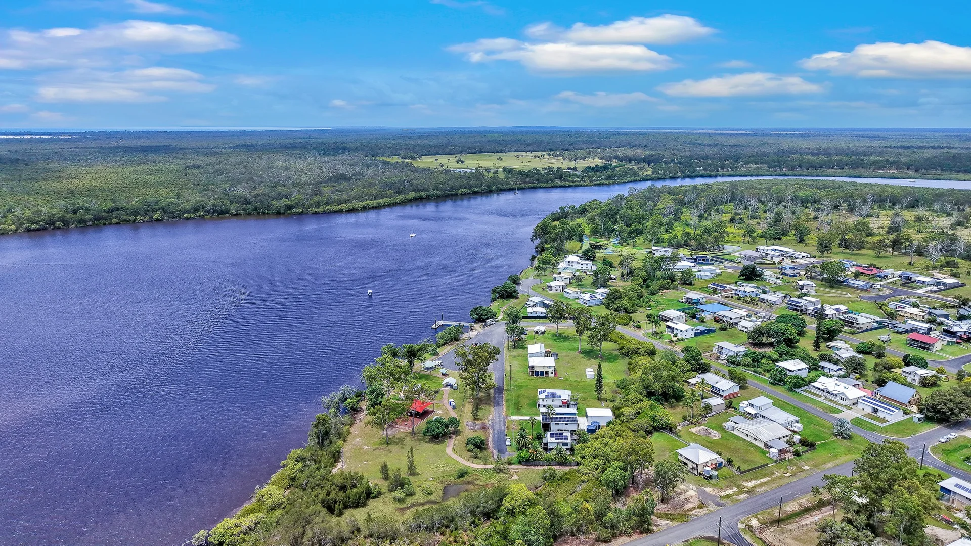 15 Gregory Street, Buxton QLD 4660 photo 5
