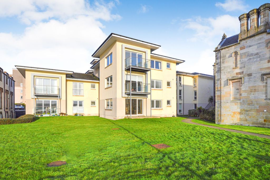 Additional image 2 of 3 bed flat for sale9 Elderslie Gardens, Largs KA30
