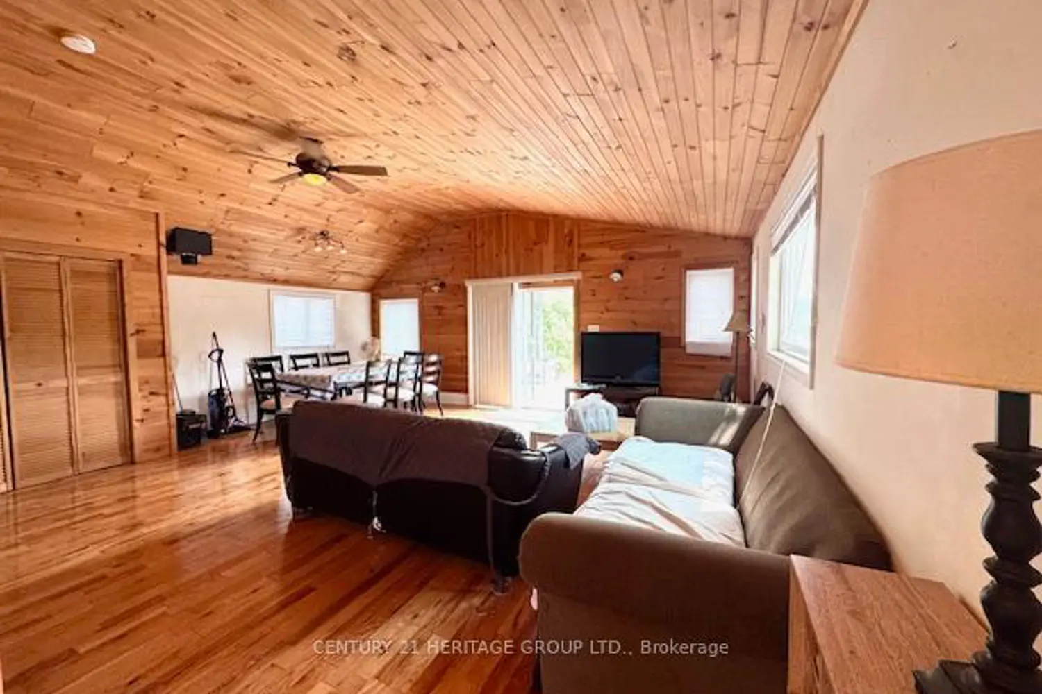 759 Maguire Road photo 5