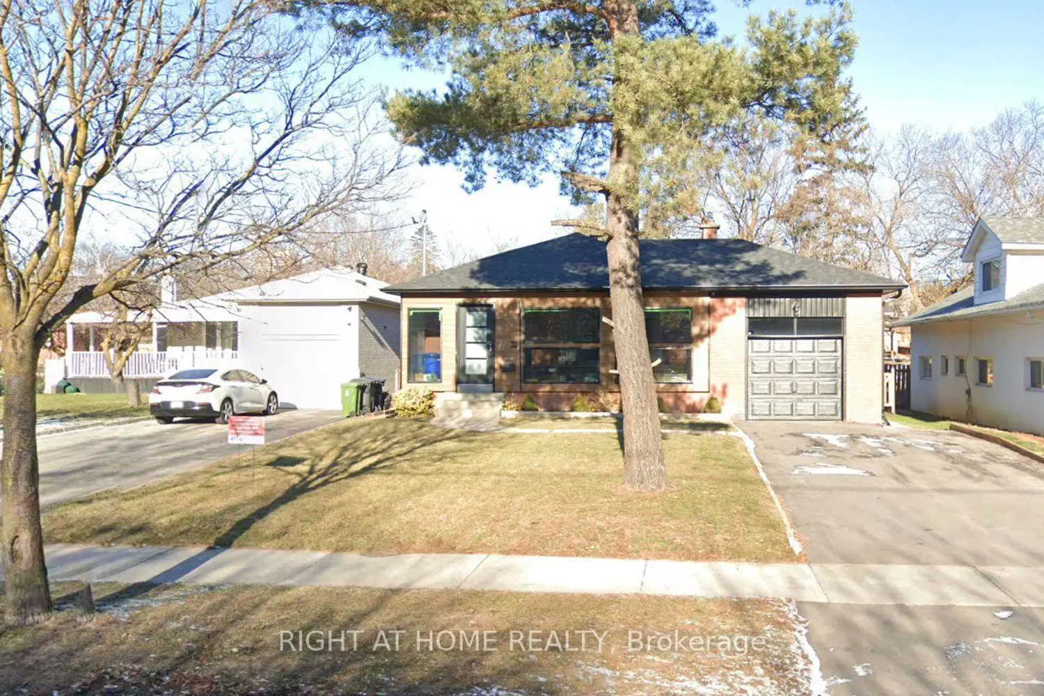 32 Connaught Avenue