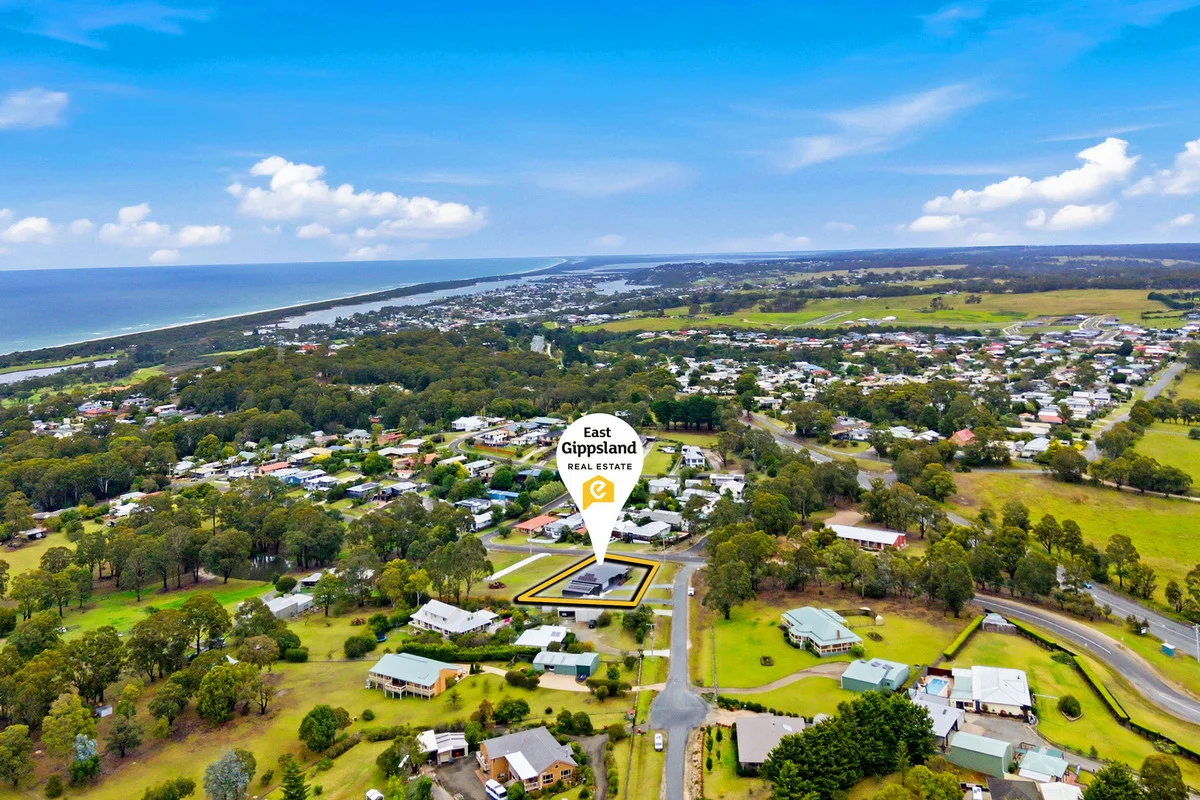 Additional image 26 of 2 Reggardo Rise, Lakes Entrance VIC 3909